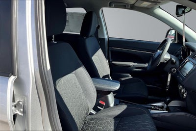 2027 Mitsubishi Outlander Sport Base