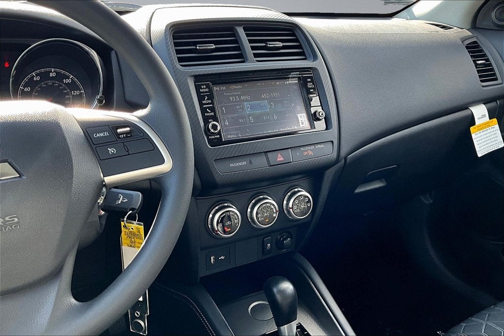 2027 Mitsubishi Outlander Sport Base