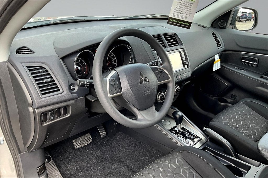 2027 Mitsubishi Outlander Sport Base