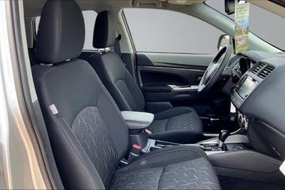 2027 Mitsubishi Outlander Sport Base