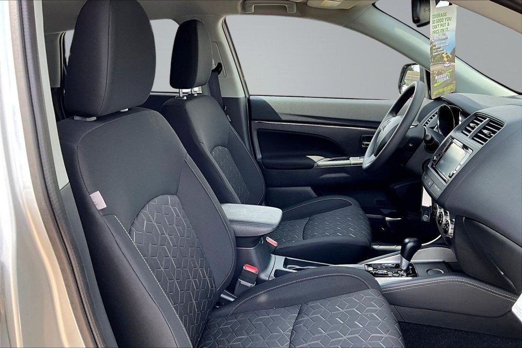2027 Mitsubishi Outlander Sport Base