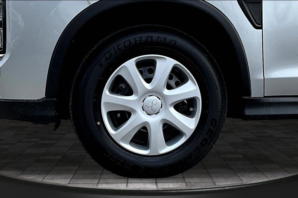 2027 Mitsubishi Outlander Sport Base