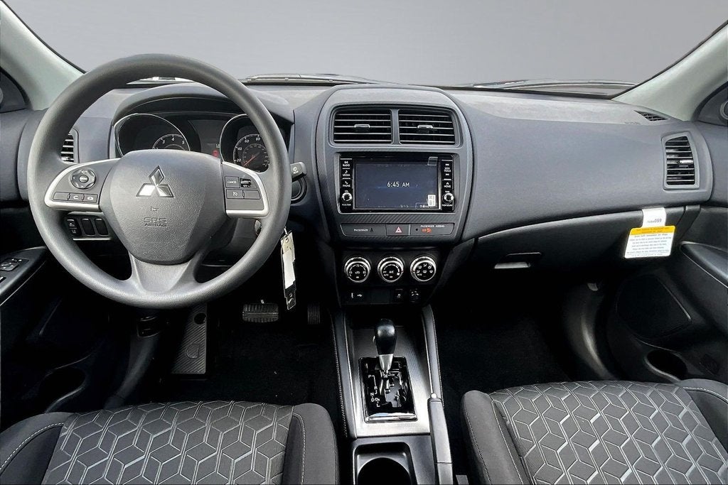 2027 Mitsubishi Outlander Sport Base