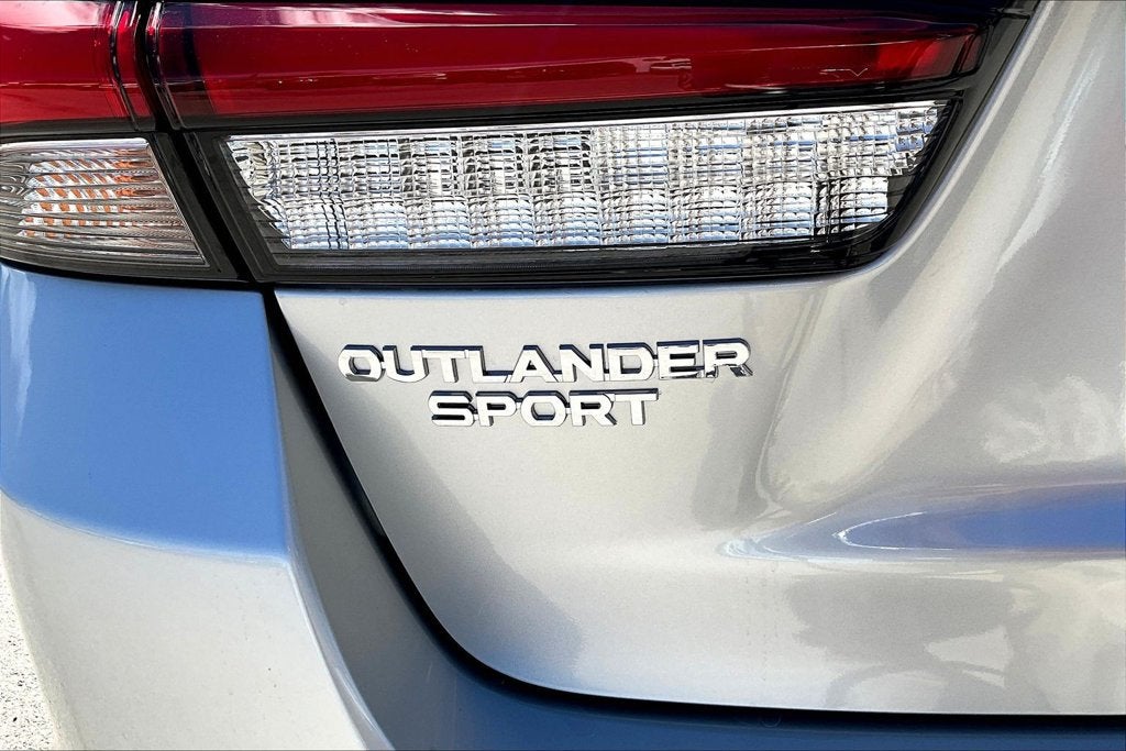 2027 Mitsubishi Outlander Sport Base