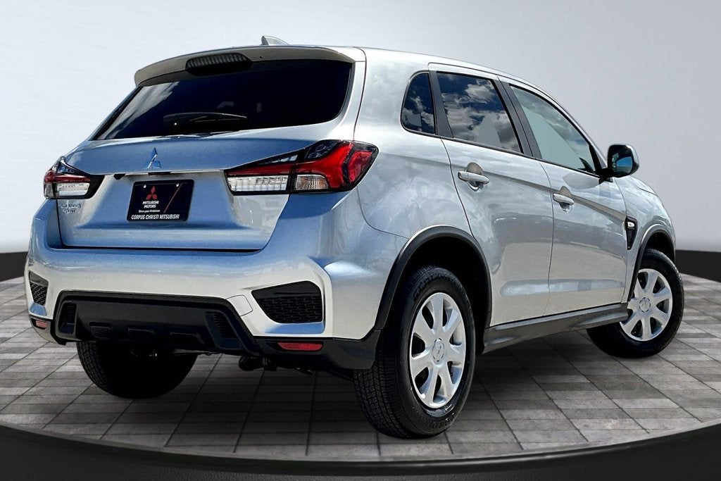 2027 Mitsubishi Outlander Sport Base