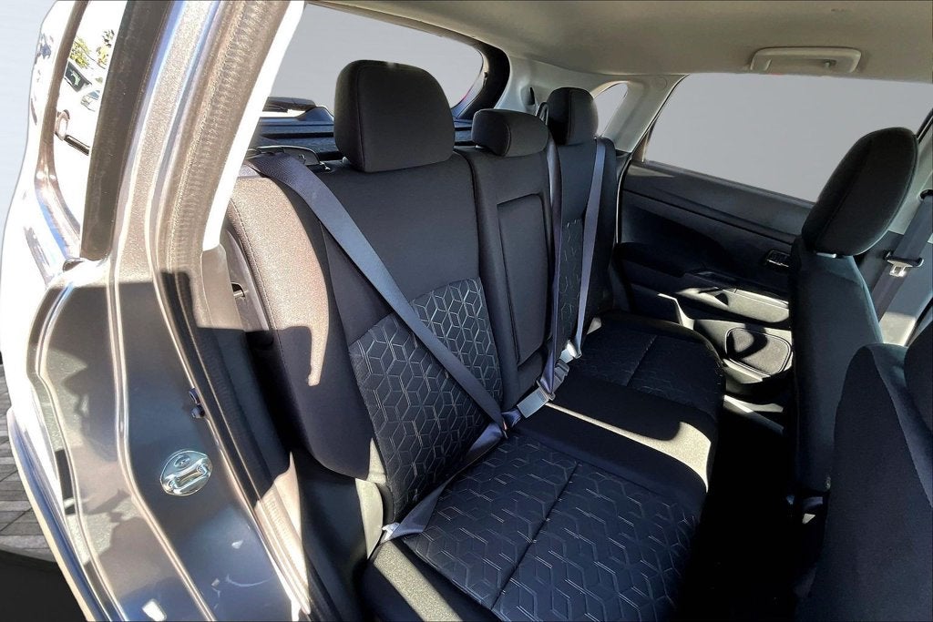 2027 Mitsubishi Outlander Sport 2.0 S
