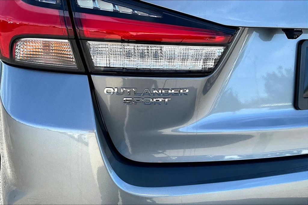 2027 Mitsubishi Outlander Sport Base