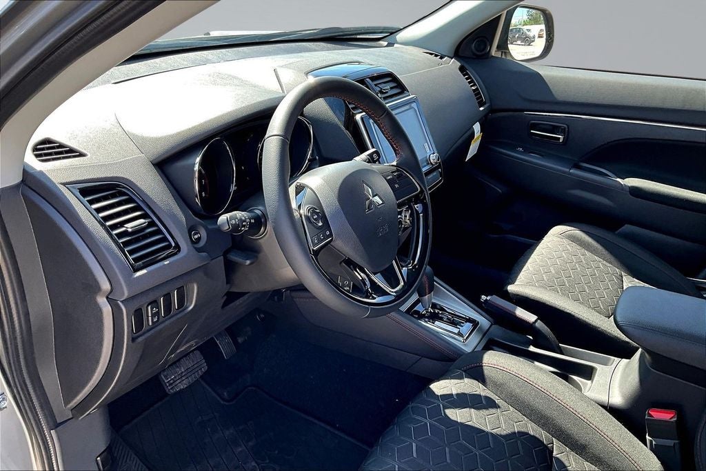 2027 Mitsubishi Outlander Sport 2.0 LE