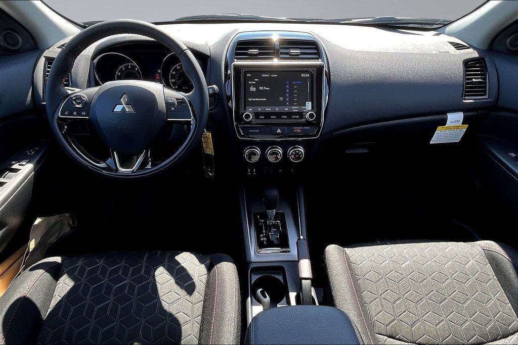 2027 Mitsubishi Outlander Sport 2.0 LE