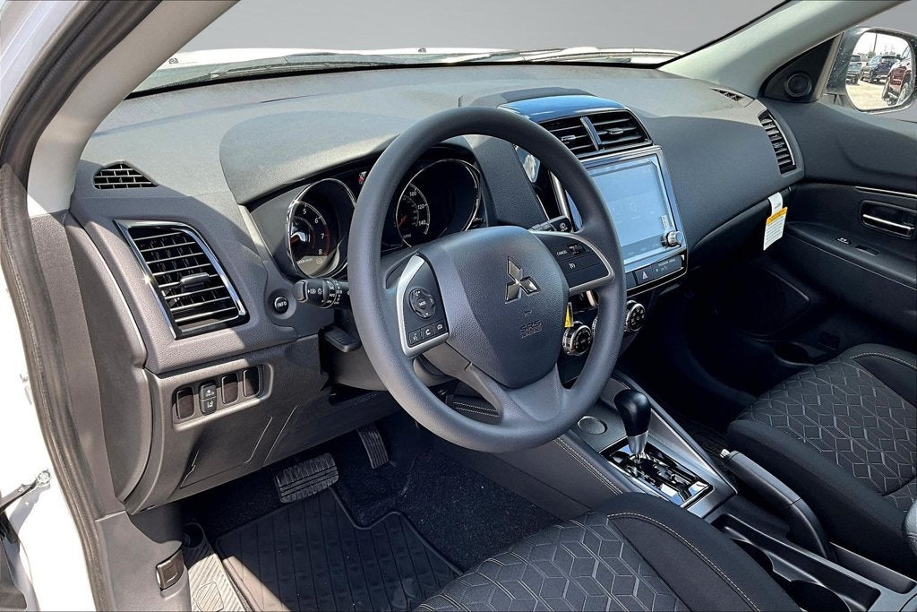 2027 Mitsubishi Outlander Sport 2.0 ES