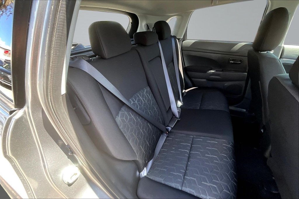 2027 Mitsubishi Outlander Sport 2.0 S