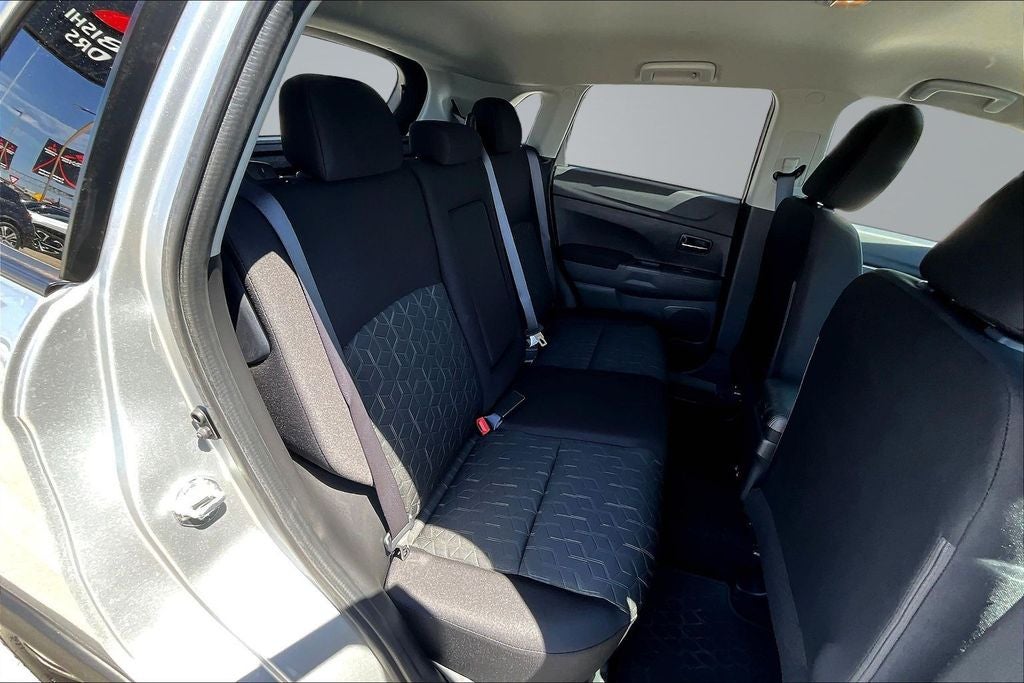 2027 Mitsubishi Outlander Sport 2.0 LE