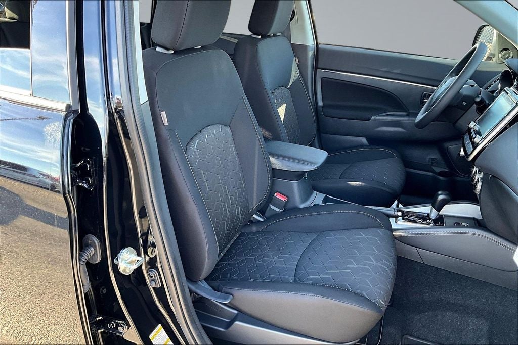 2027 Mitsubishi Outlander Sport 2.0 ES