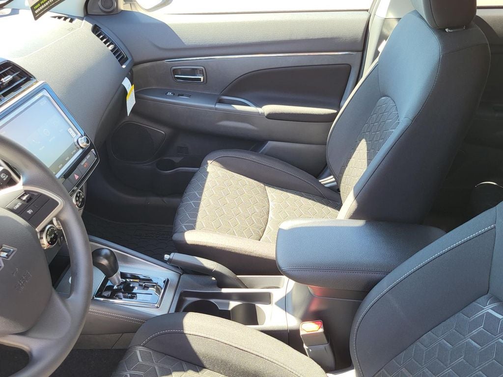 2026 Mitsubishi Outlander Sport ES