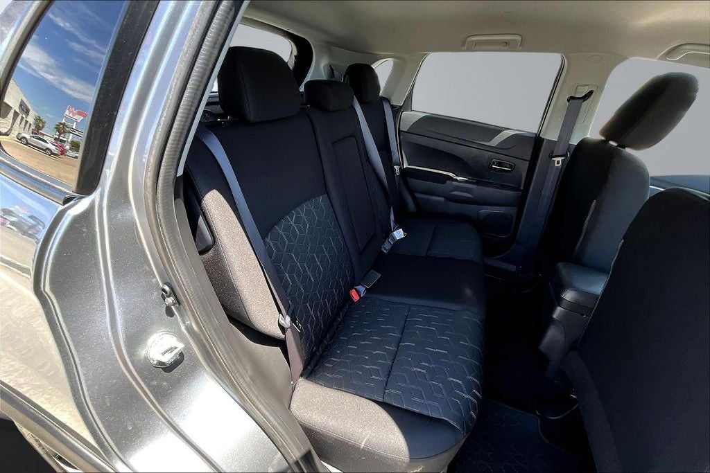 2027 Mitsubishi Outlander Sport 2.0 ES