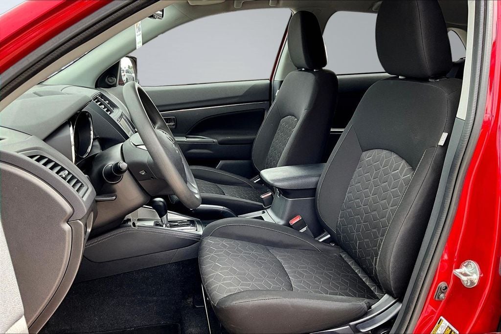 2025 Mitsubishi Outlander Sport 2.0 ES