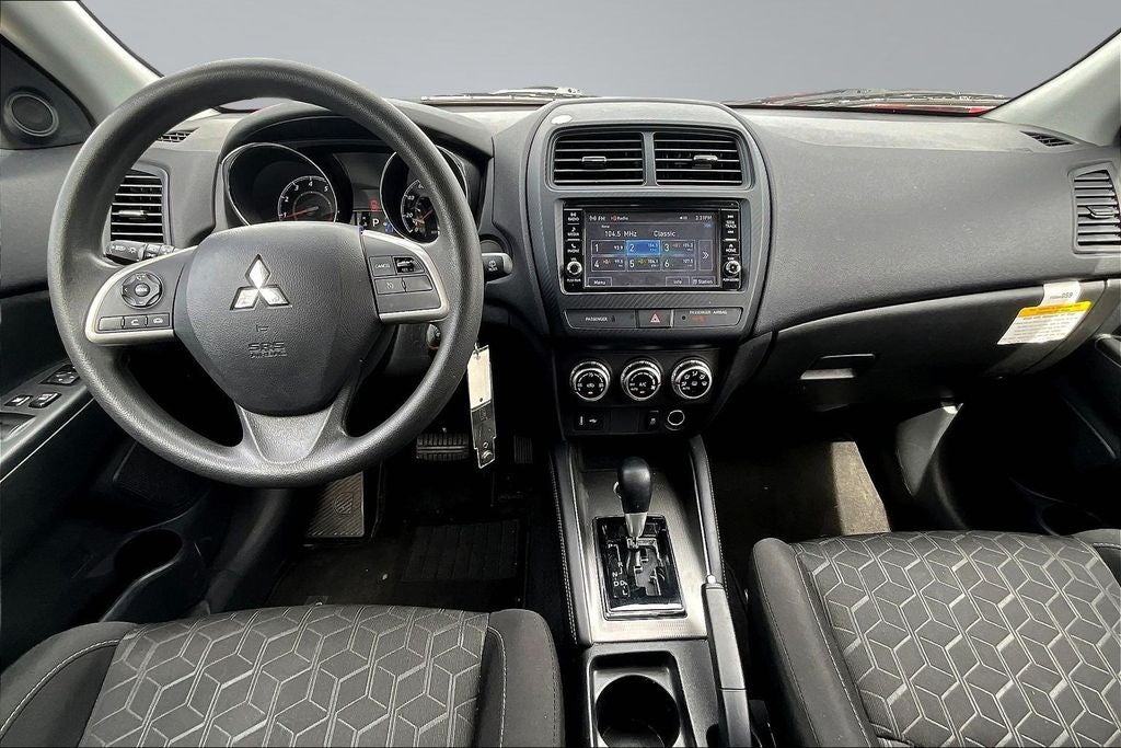 2025 Mitsubishi Outlander Sport 2.0 ES