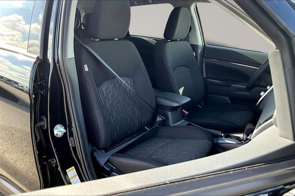 2026 Mitsubishi Outlander Sport 2.0 LE