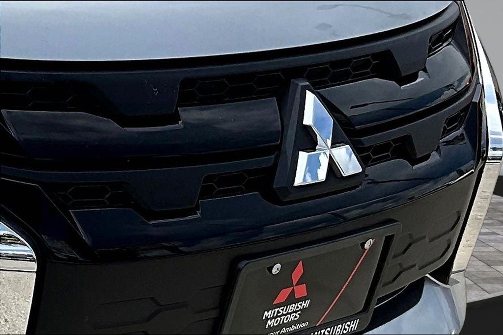 2025 Mitsubishi Outlander Sport 2.0 LE