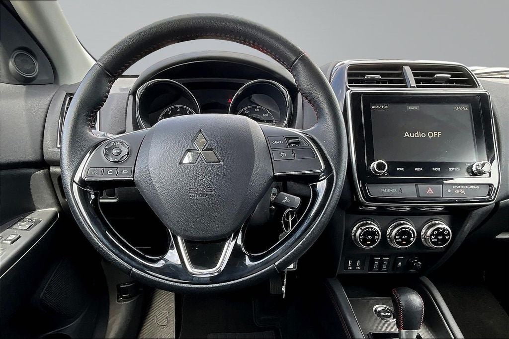 2025 Mitsubishi Outlander Sport 2.0 LE