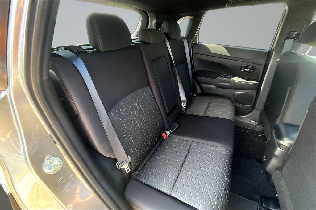 2027 Mitsubishi Outlander Sport 2.0 Trail Edition