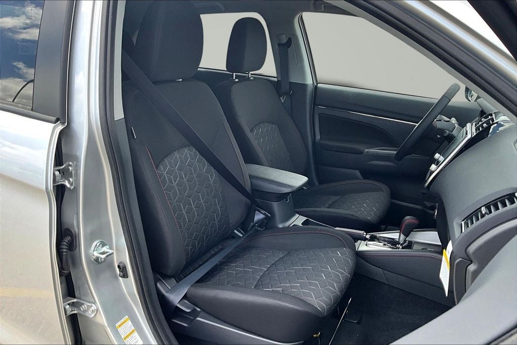 2026 Mitsubishi Outlander Sport 2.0 LE