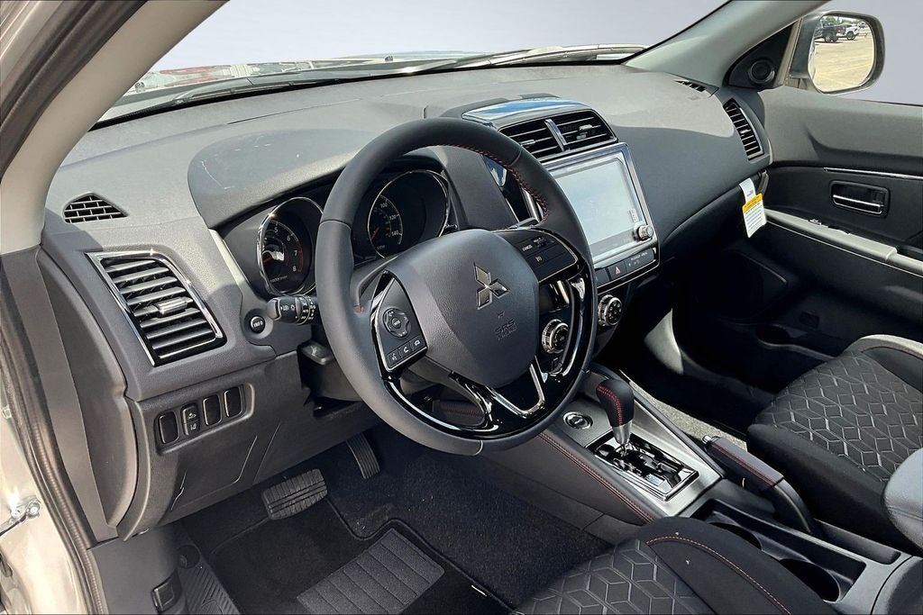 2026 Mitsubishi Outlander Sport 2.0 LE