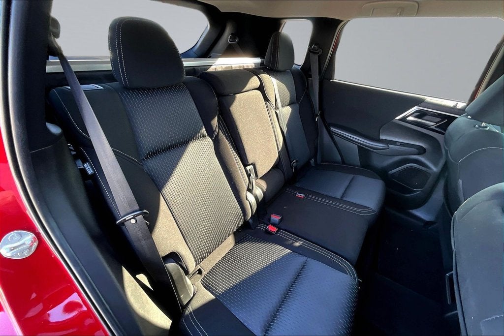 2024 Mitsubishi Outlander ES