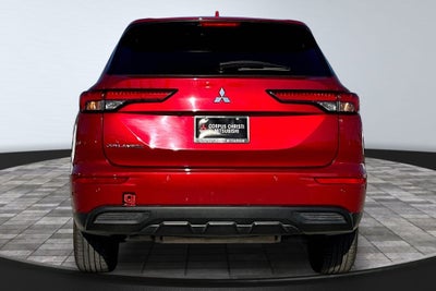 2024 Mitsubishi Outlander ES