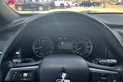 2022 Mitsubishi Outlander SE