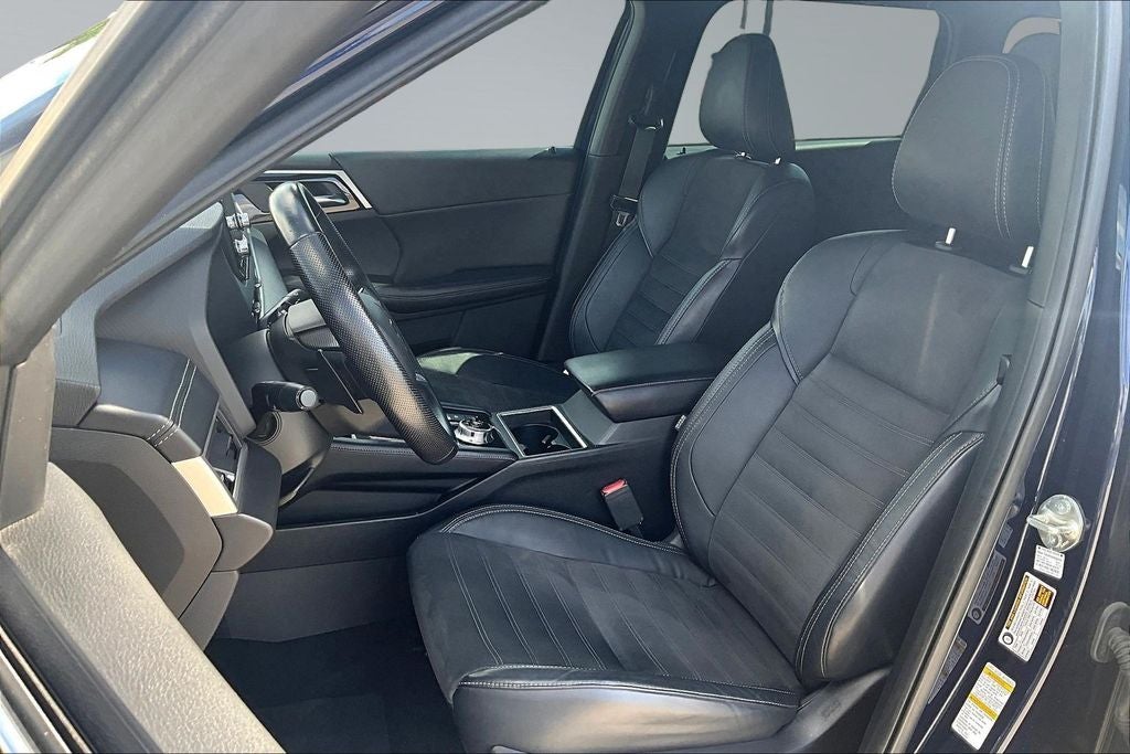2022 Mitsubishi Outlander SE