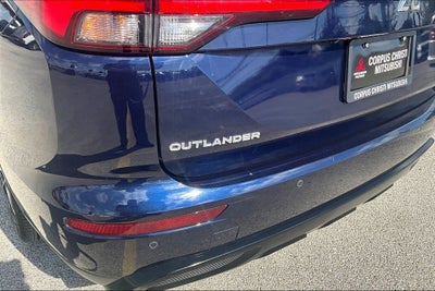 2022 Mitsubishi Outlander SE