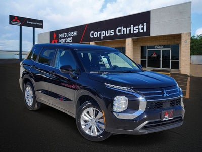 2026 Mitsubishi Outlander ES