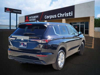 2026 Mitsubishi Outlander ES