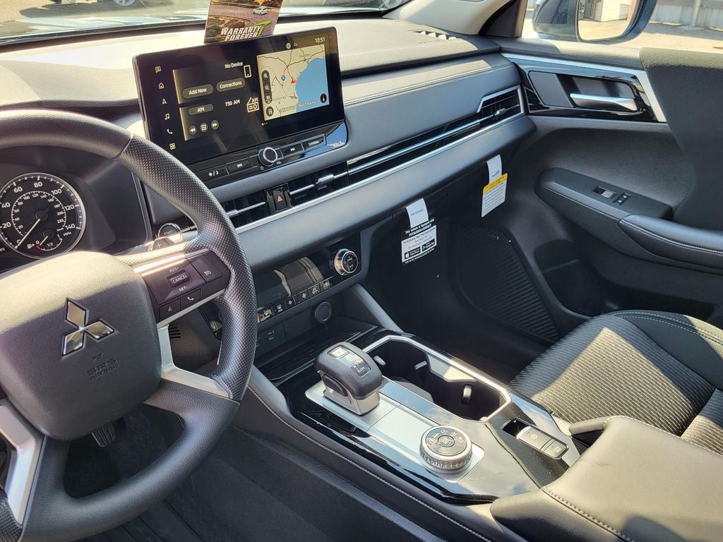 2026 Mitsubishi Outlander ES