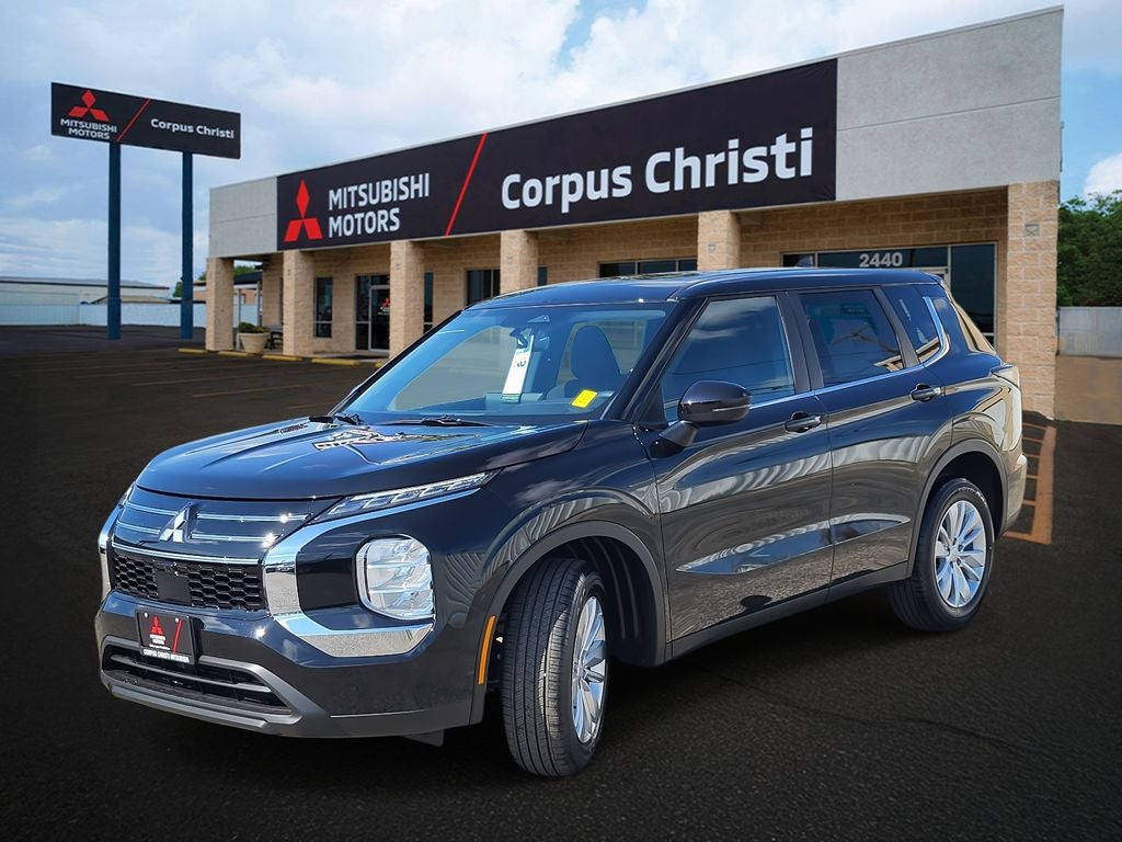 2026 Mitsubishi Outlander ES