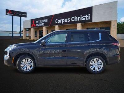 2026 Mitsubishi Outlander ES