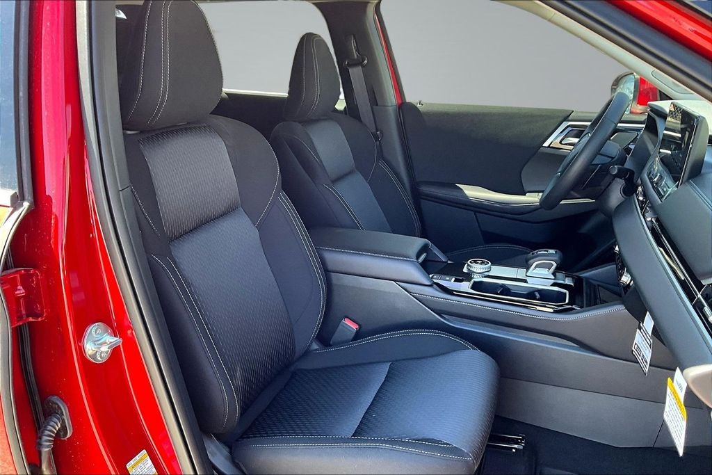 2026 Mitsubishi Outlander ES