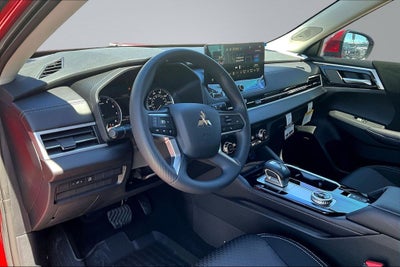 2026 Mitsubishi Outlander ES