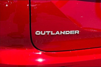 2026 Mitsubishi Outlander ES
