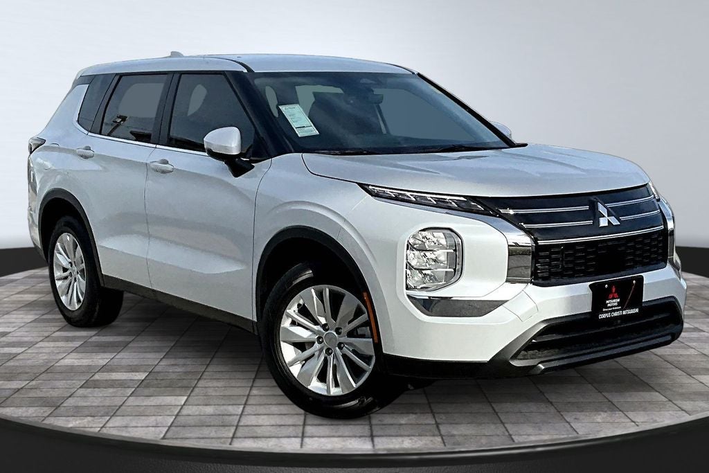 2026 Mitsubishi Outlander ES