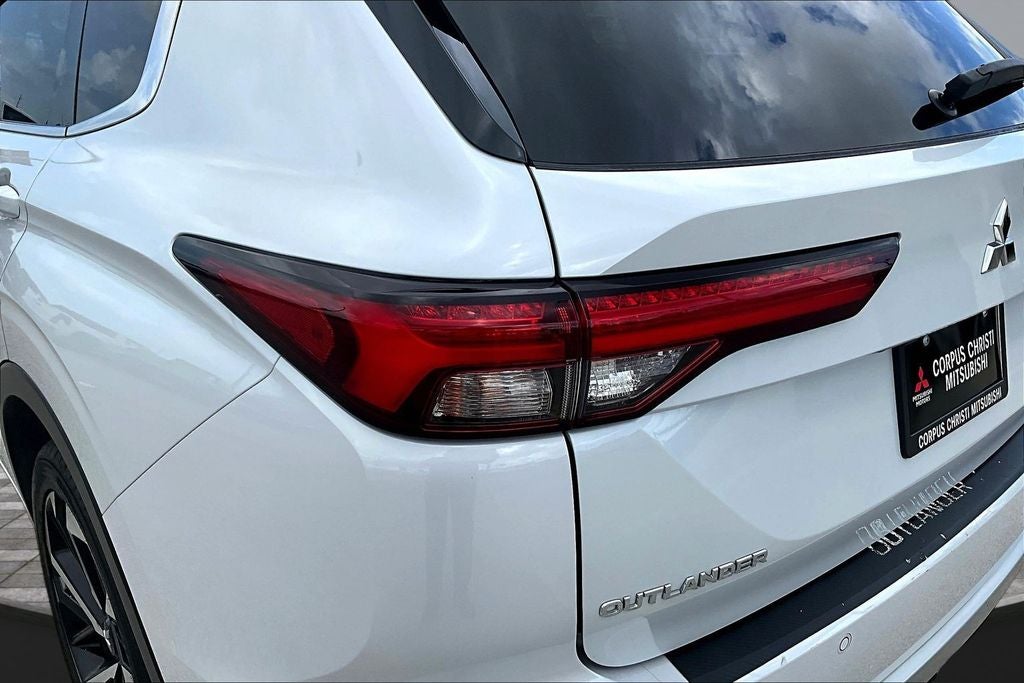 2022 Mitsubishi Outlander SEL
