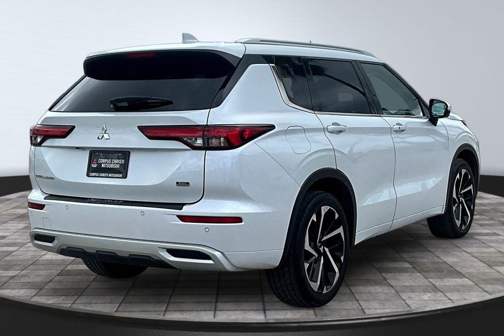 2022 Mitsubishi Outlander SEL