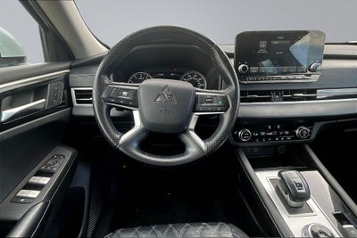2022 Mitsubishi Outlander SEL