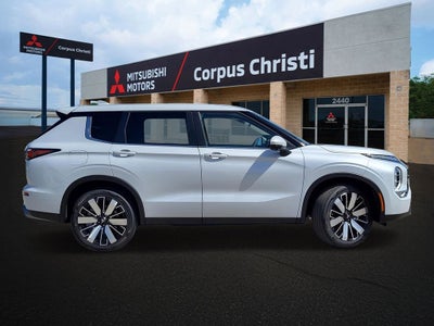 2025 Mitsubishi Outlander SE