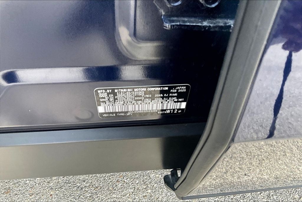 2025 Mitsubishi Outlander SE