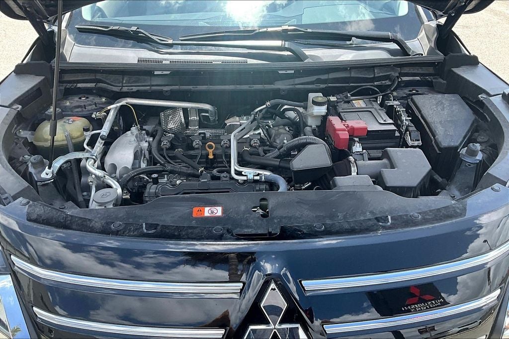 2025 Mitsubishi Outlander SE