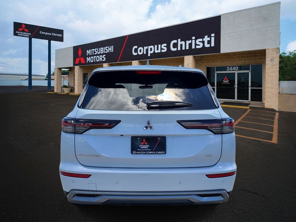 2025 Mitsubishi Outlander SE