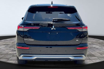 2025 Mitsubishi Outlander SE