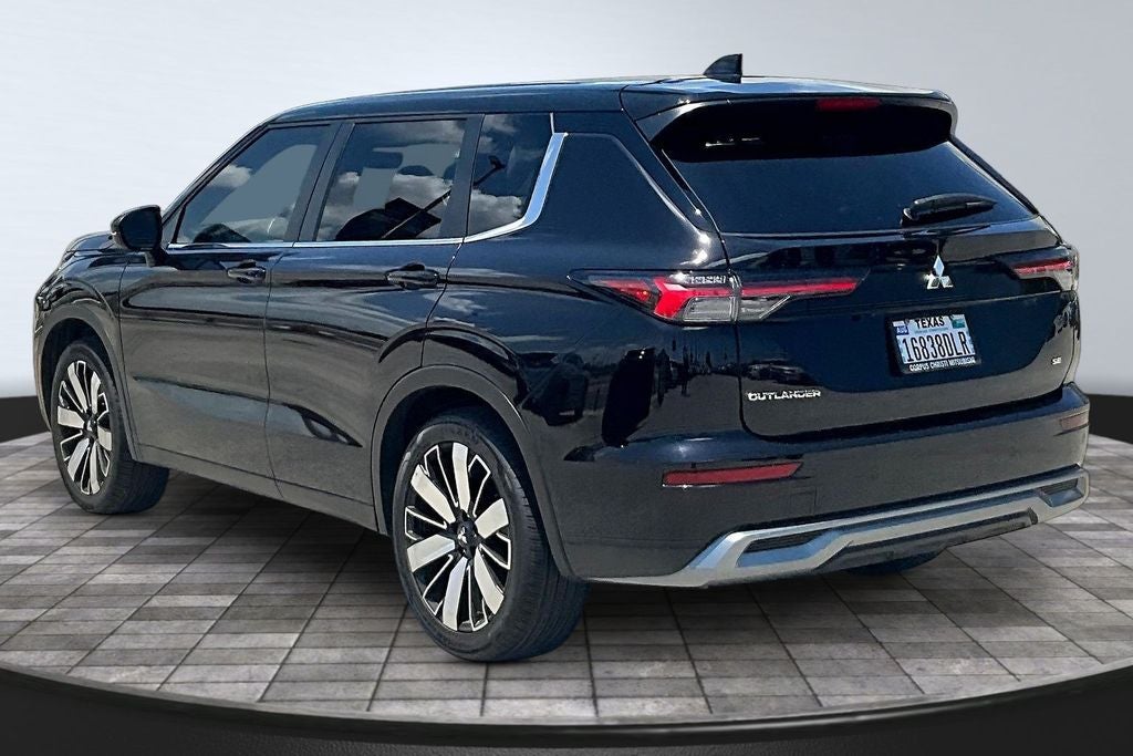 2025 Mitsubishi Outlander SE